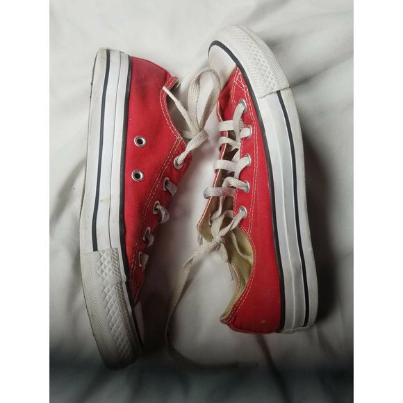 Converse All Star‎ Chuck Taylor Low Red Sneakers - Picture 3 of 7